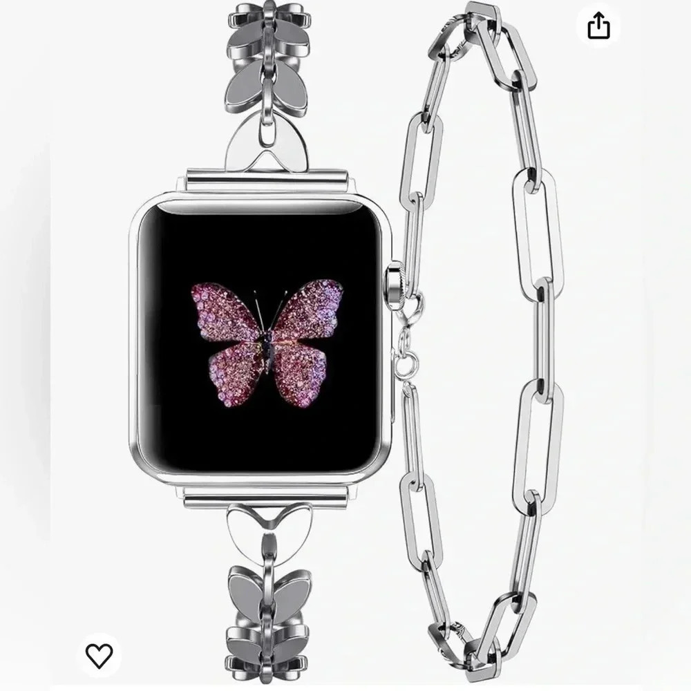 Detachable bracelet with crown charm